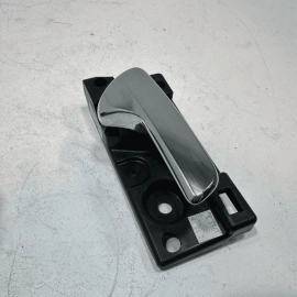 JEEP GRAND CHEROKEE 11-21 FRONT OR REAR PASSENGER SIDE DOOR INTERIOR HANDLE OEM