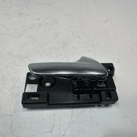 JEEP GRAND CHEROKEE 11-21 FRONT OR REAR PASSENGER SIDE DOOR INTERIOR HANDLE OEM