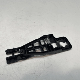 JEEP GRAND CHEROKEE 11-21 FRONT OR REAR PASSENGER DOOR OUTER HANDLE BRACKET OEM