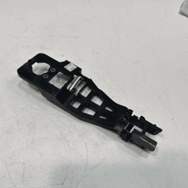 JEEP GRAND CHEROKEE 11-21 FRONT OR REAR PASSENGER DOOR OUTER HANDLE BRACKET OEM