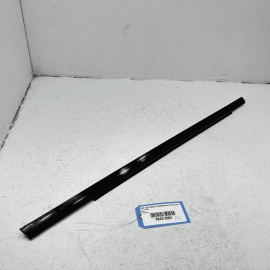 JEEP GRAND CHEROKEE REAR DRIVER SIDE DOOR WINDOW BELT MOLDING 2016-2022 OEM