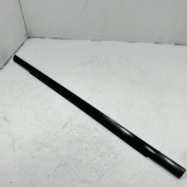 JEEP GRAND CHEROKEE REAR DRIVER SIDE DOOR WINDOW BELT MOLDING 2016-2022 OEM