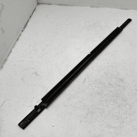 JEEP GRAND CHEROKEE REAR DRIVER SIDE DOOR WINDOW BELT MOLDING 2016-2022 OEM