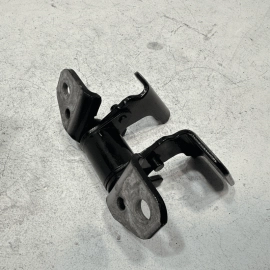 2013-2021 JEEP GRAND CHEROKEE REEAR OR FRONT RIGHT DOOR LOWER HINGE OEM