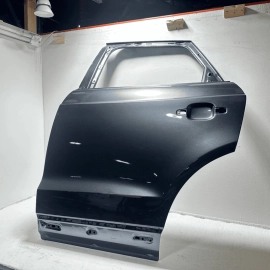 2015-2018 AUDI Q3  REAR LEFT DRIVER DOOR SHELL SKIN FRAME PANEL OEM GRAY LZ7S