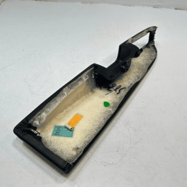 JEEP GRAND CHEROKEE 2017-2021 FRONT PASSENGER SIDE DOOR PANEL ARMREST TRIM OEM