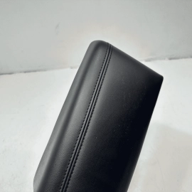 JEEP GRAND CHEROKEE 2017-2021 FRONT PASSENGER SIDE DOOR PANEL ARMREST TRIM OEM