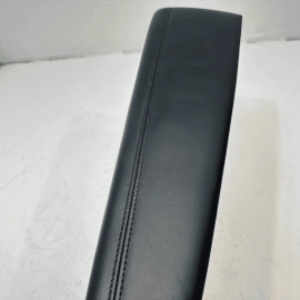 JEEP GRAND CHEROKEE 2017-2021 FRONT PASSENGER SIDE DOOR PANEL ARMREST TRIM OEM