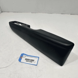 JEEP GRAND CHEROKEE 2017-2021 FRONT PASSENGER SIDE DOOR PANEL ARMREST TRIM OEM