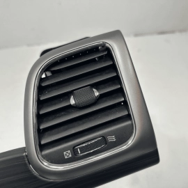 19-2021 JEEP GRAND CHEROKEE DASH PASSENGER SIDE OUTER AIR VENT GRILLE BEZEL OEM