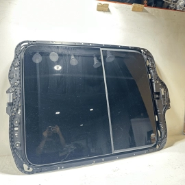 2015-2018 AUDI Q3 PANORAMIC SUNROOF SUN ROOF WINDOW GLASS & MOTORS & SHADE OEM