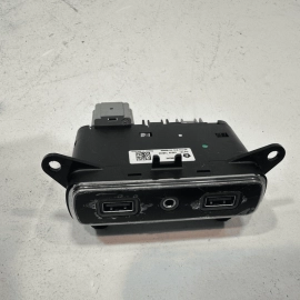 2018-2021 JEEP GRAND CHEROKEE CONSOLE DUAL USB PORT AUX JACK MEDIA PORT OEM