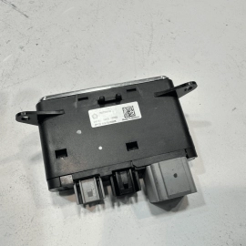 2018-2021 JEEP GRAND CHEROKEE CONSOLE DUAL USB PORT AUX JACK MEDIA PORT OEM