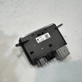 2018-2021 JEEP GRAND CHEROKEE CONSOLE DUAL USB PORT AUX JACK MEDIA PORT OEM