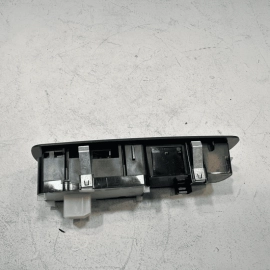 JEEP GRAND CHEROKEE 16-21 FRONT PASSENGER DOOR MASTER WINDOW SWITCH & BEZEL OEM