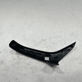 2015-2018 Audi Q3 front Left Driver Door Grab Handle Panel TrimOEM