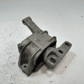 2015-2018 AUDI Q3 QUATTRO TRANSMISSSION GEARBOX FRONT MOUNT HOUSING UNIT OEM