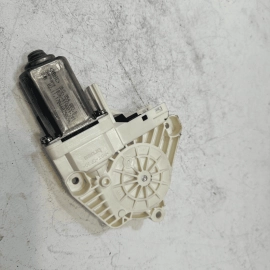 2015-2018 Audi Q3 Quattro Front Passenger Door Window Glass Regulator Motor OEM