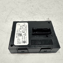 2015-2018 AUDI Q3 ANTI THEFT KEYLESS ENTRY COMPUTER CONTROL MODULE OEM