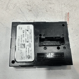 2015-2018 AUDI Q3 ANTI THEFT KEYLESS ENTRY COMPUTER CONTROL MODULE OEM