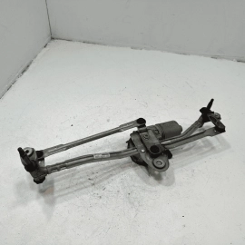 2015-2018 AUDI Q3 FRONT WINDSHIELD WIPER TRANSMISSION LINKAGE W/ MOTOR OEM