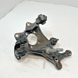 TOYOTA CAMRY 2.5L FWD REAR PASSENGER SIDE SPINDLE KNUCKLE OEM 2018-2024