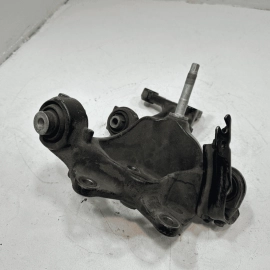 TOYOTA CAMRY 2.5L FWD REAR PASSENGER SIDE SPINDLE KNUCKLE OEM 2018-2024