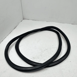 2015 - 2018 AUDI Q3 FRONT LEFT OR RIGHT SIDE DOOR BODY WEATHERSTRIP SEAL OEM