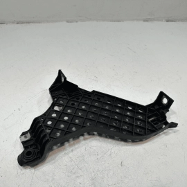 2015-2018 AUDI Q3 FRONT PASSENGER SIDE HEADLIGHT LOWER RETAINER PLATE LAMP OEM