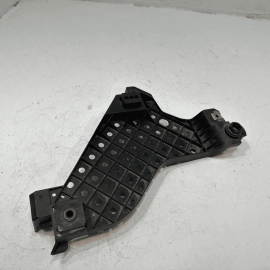 2015-2018 AUDI Q3 FRONT PASSENGER SIDE HEADLIGHT LOWER RETAINER PLATE LAMP OEM