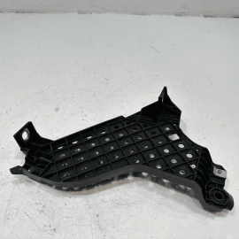 2015-2018 AUDI Q3 FRONT LEFT DRIVER SIDE HEADLIGHT LOWER RETAINER PLATE LAMP OEM