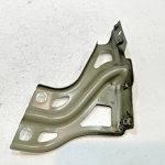 AUDI Q3 2015-2018 FRONT RIGHT PASSENGER SIDE FENDER HOLDER SUPPORT BRACKET OEM