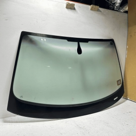 2016-2018 AUDI Q3 FRONT WINDSHIELD WINDOW GLASS W/RAIN SENSOR  OEM