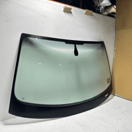 2016-2018 AUDI Q3 FRONT WINDSHIELD WINDOW GLASS W/RAIN SENSOR  OEM