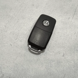 2017-2022 VOLSWAGEN PASSAT KEY KEYLESS ENTRY REMOTE OEM