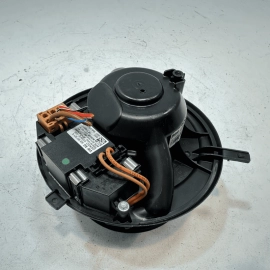 2015-2018 AUDI Q3 2.0L A/C AC AIR HEATER CONDITIONING BLOWER FAN MOTOR OEM