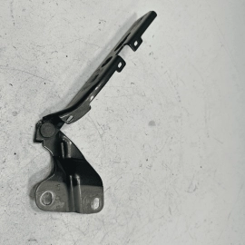 AUDI Q3 2015-2018 FRONT LEFT DRIVER SIDE HOOD BONNET HINGE BRACKET LZ7S OEM
