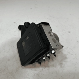 2015-2018 FORD FOCUS BRAKE ABS CONTROL MODULE PUMP ASSEMBLY OEM