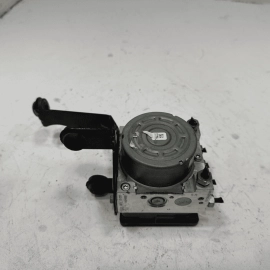 2015-2018 FORD FOCUS BRAKE ABS CONTROL MODULE PUMP ASSEMBLY OEM