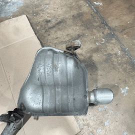 2014-2020 JEEP GRAND CHEROKEE 3.6 L EXHAUST MUFFLER AND TAILPIPE OEM