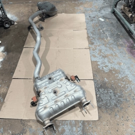 2014-2020 JEEP GRAND CHEROKEE 3.6 L EXHAUST MUFFLER AND TAILPIPE OEM