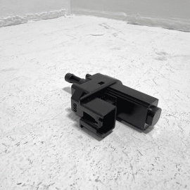 2012-2018 FORD FOCUS CONVERTIBLE CLUTCH PEDAL POSITION SWITCH OEM