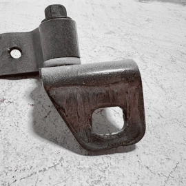 FORD FOCUS 2012-2018 FRONT OR REAR PASSENGER SIDE DOOR UPPER MOUNT HINGE OEM YZ