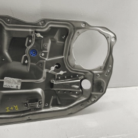 2007-13 Mercedes S550 Front Right Passenger Door Window Regulator & Carrier