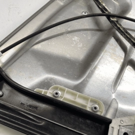 2007-13 Mercedes S550 Front Right Passenger Door Window Regulator & Carrier