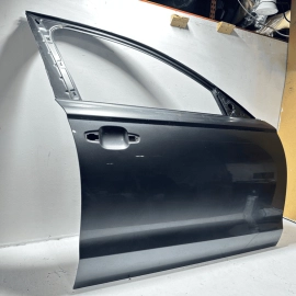 2013-2018 AUDI S6 FRONT RIGHT PASSENGER SIDE DOOR SHELL COVER PANEL *Z7S* OEM