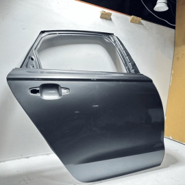 2013-2018 AUDI S6 REAR RIGHT PASSENGER SIDE DOOR SHELL COVER PANEL *Z7S* OEM