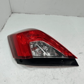 2016-2021 HONDA CIVIC REAR RIGHT PASSENGER SIDE OUTER TAILLIGHT TAIL LIGHT OEM