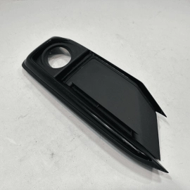 2016 - 2021 HONDA CIVIC FRONT LEFT DRIVER SIDE LOWER FOG LIGHT COVER BEZEL OEM