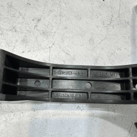 2016-2021 HONDA CIVIC FRONT PASSENGER SIDE EXTERIOR DOOR HANDLE BASE BRACKET OEM